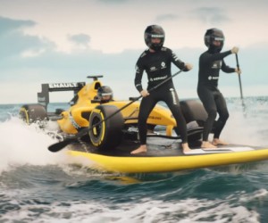 Formule 1 – Renault lance sa saison avec une mise en scène « sea, surf and sun »