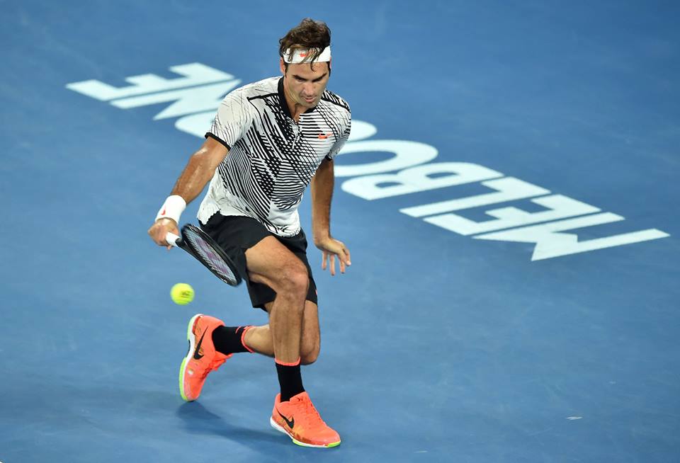 Open d'Australie 2017 - Le polo noir et blanc de Federer en rupture de stock - SportBuzzBusiness.fr