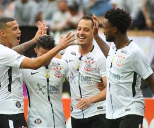 Activation – Le sponsor maillot des Corinthians « Omo Sports » s’affiche au contact de la sueur des joueurs