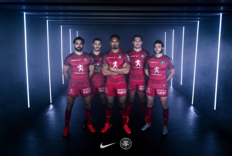 Rugby Le Stade Toulousain dévoile son nouveau maillot "venu de l