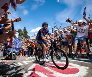 Tour de France : Velux nouveau sponsor visible sur le dossard des coureurs (2025 – 2027)