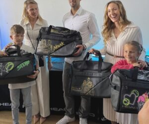 Une française customise le sac Head de Novak Djokovic avec des motifs évoquant sa famille