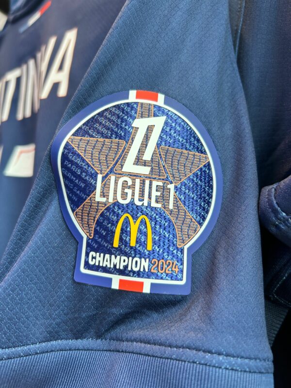 Le Nouveau Logo De La Ligue Mcdonald S Sur Le Patch Maillot D Voil Lors Des C L Brations Du