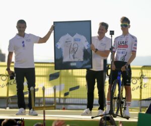 Tour de France 2024 : Le maillot blanc hommage du sponsor Krys à Tadej Pogacar