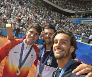 Activation – Quand Samsung s’invite sur les podiums des JO de Paris 2024 pour les « Selfies de la Victoire »