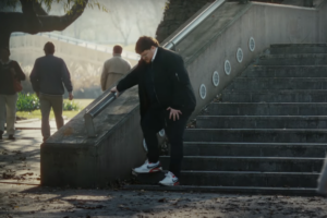 La publicité « Stairs » de Nike remplie de courbatures après le Marathon de Chicago