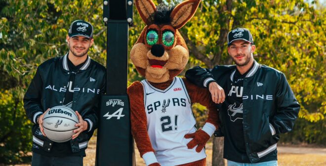 Merchandising – L’écurie Alpine F1 collabore avec New Era et les Spurs de San Antonio