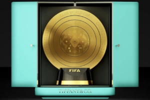 Tiffany & Co signe le trophée de la nouvelle formule de la Coupe du Monde des Clubs de la FIFA