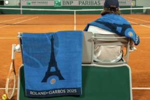 Tennis – Les serviettes des joueurs et joueuses pour Roland-Garros 2025