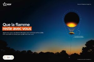 EDF vous offre un souvenir de la Vasque de Paris 2024 pour « que la flamme reste avec vous » avec un sticker de la montgolfière